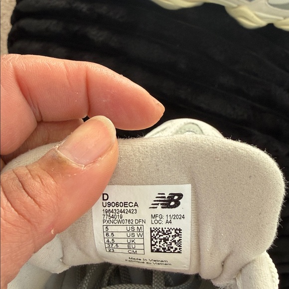 New Balance Off-White and Gray Athletic Shoes - Picture 5 of 5